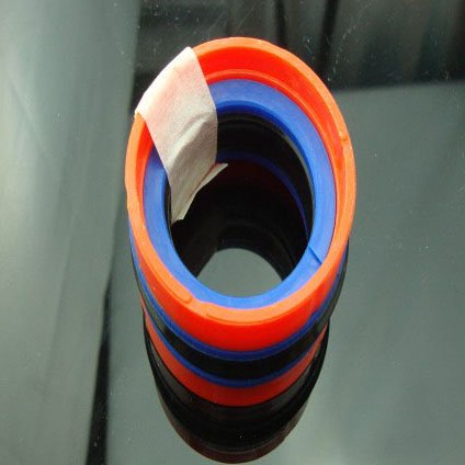hydraulic oil seal (22)
