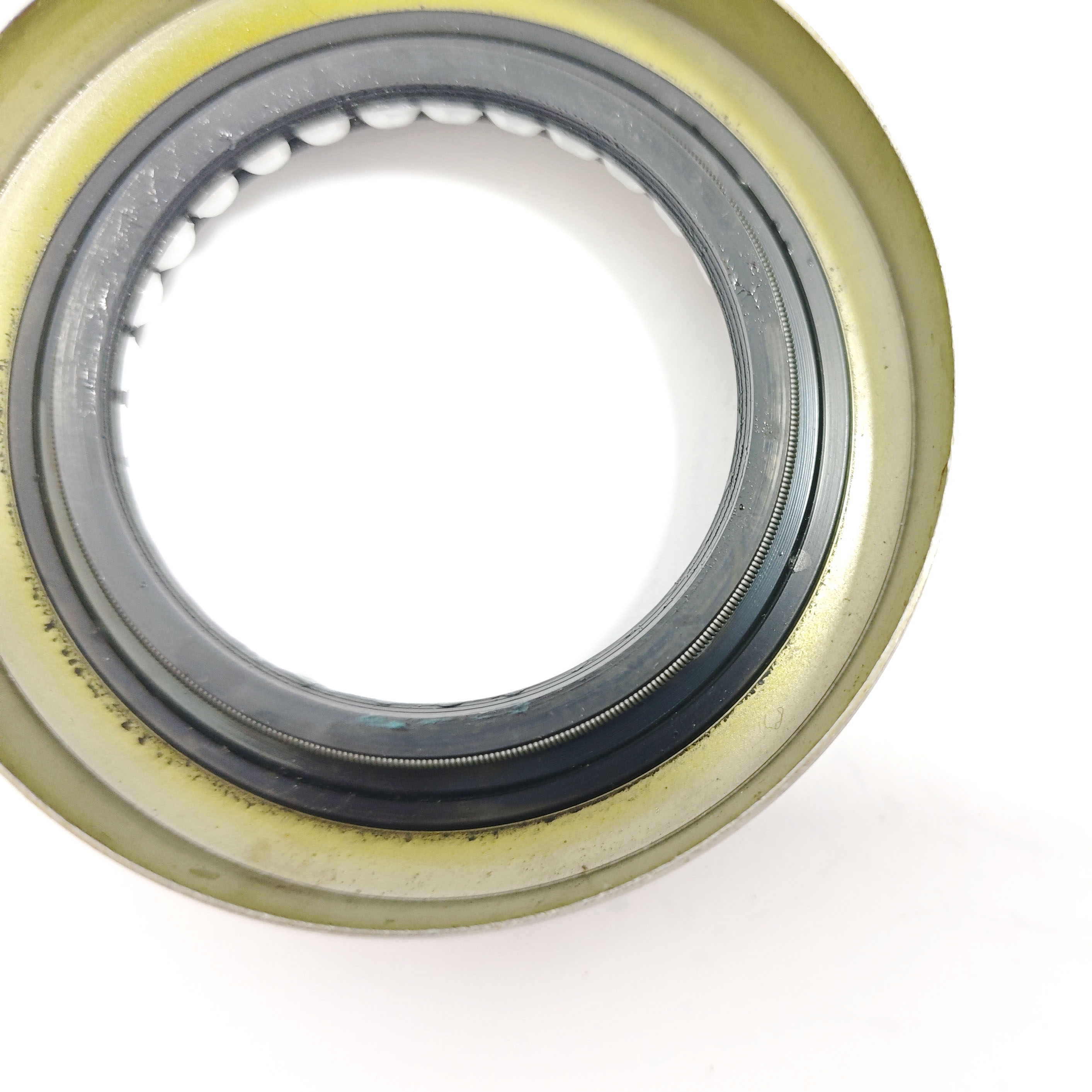 MD160949 45*72*12/19mm XTSEAO Seal Manufacturer Produces Rear Axle Differential NBR FKM Oil Seal for Mitsubishi Mini Cars