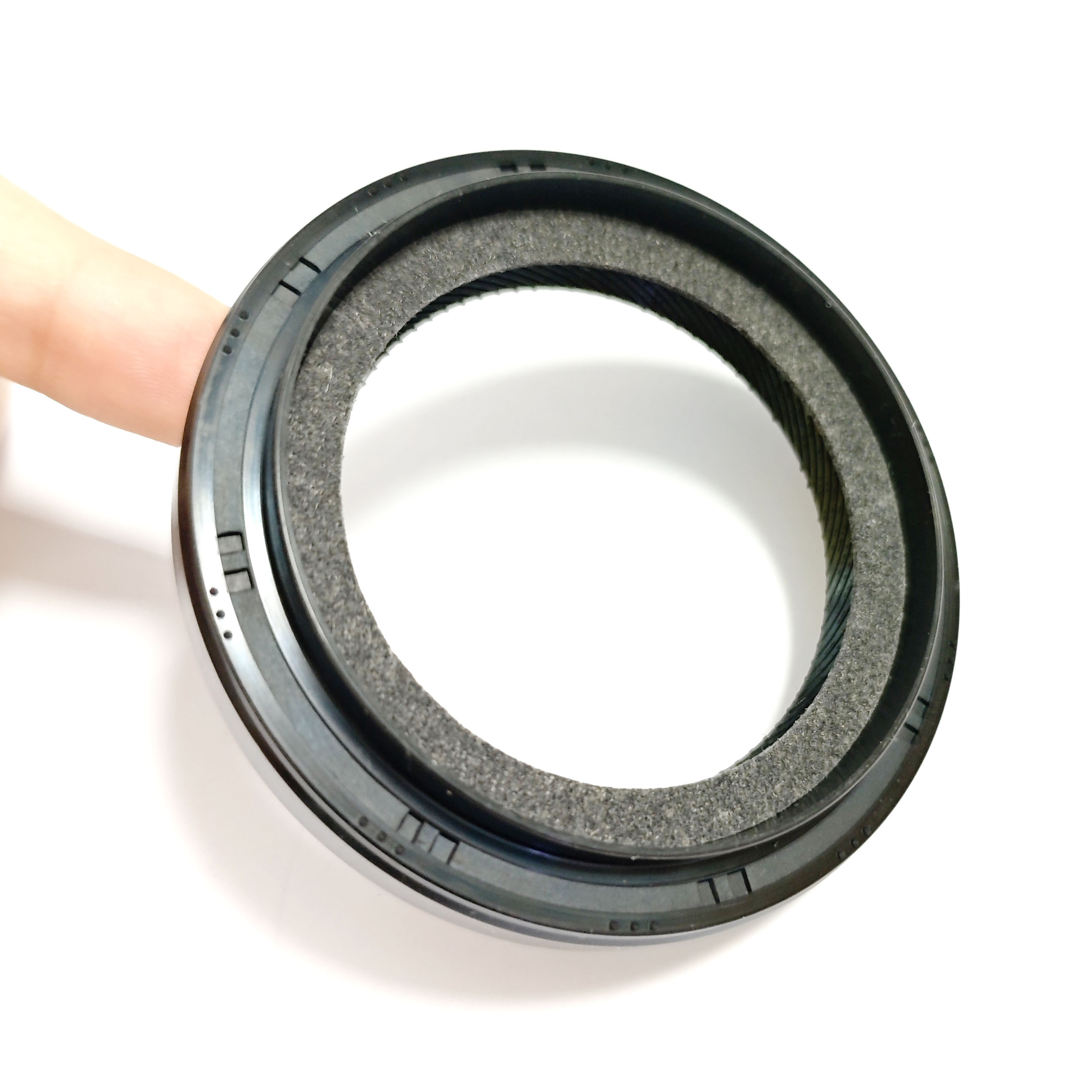 90311-50013 50*72*9/14 Chinese Factory Produces Front Crankshaft FKM NBR Oil Seal for Toyota