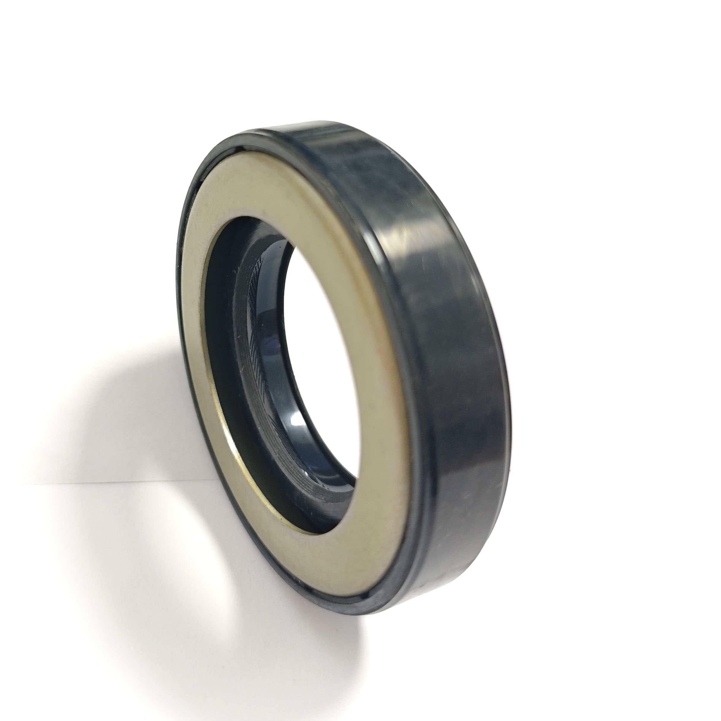 MB837719 37*62*12.5mm High Quality Differential Rear Wheel Inner Axle Shaft NBR FKM Oil Seal AH2205E for Mitsubishi