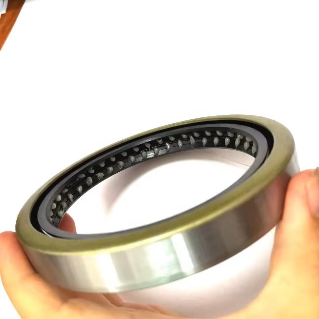 AW9063E 95*120*17 96*120*16.5 NBR Oil Seal for KOMAST U Excavator 4D95 6D95 Custom Oil Seal