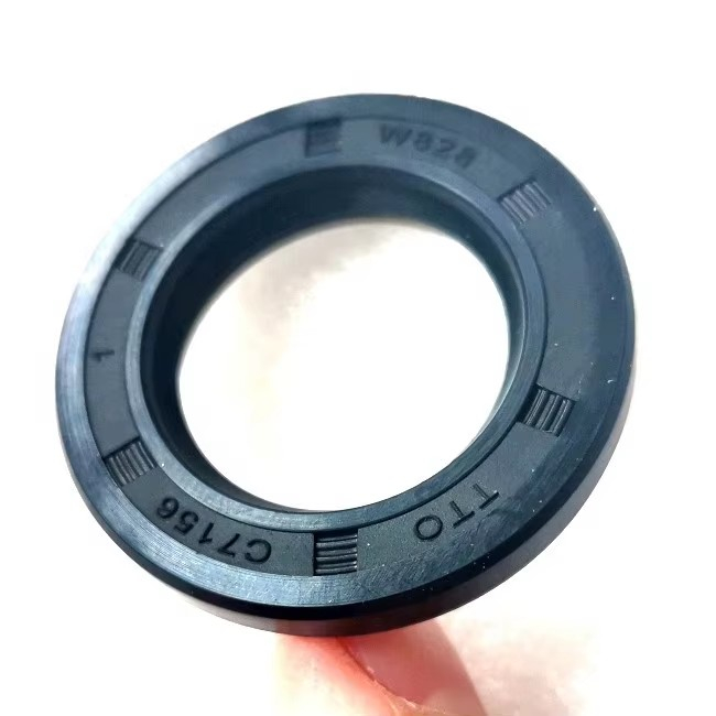FKM NBR TTO W828 C7156 23.3*37.5*5.5 Double Oil Seal Combined Oil Seal Black Color NBR Material