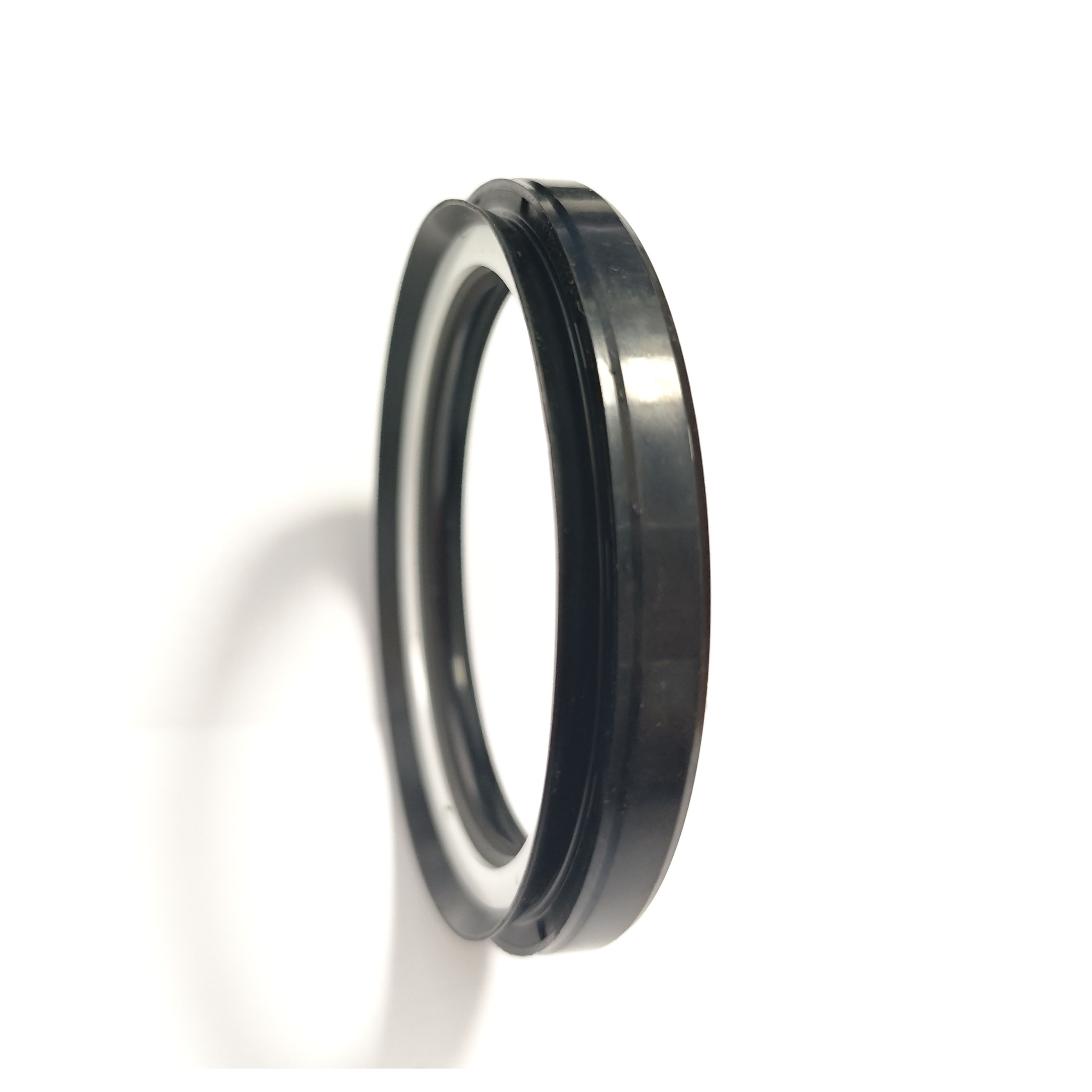 MB526395 58*75*7.5/11.5mm Factory Produces Front Wheel Hub Oil Seal for Mitsubishi Pajero Montero V23 V32 V43 V44 V45 V46